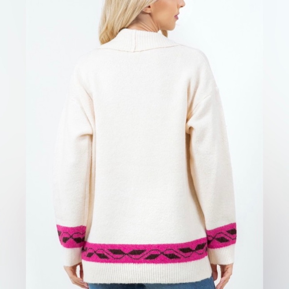 Vintage-Inspired Cream Cardigan with Horse & Cactus Motif - Picture 3 of 5
